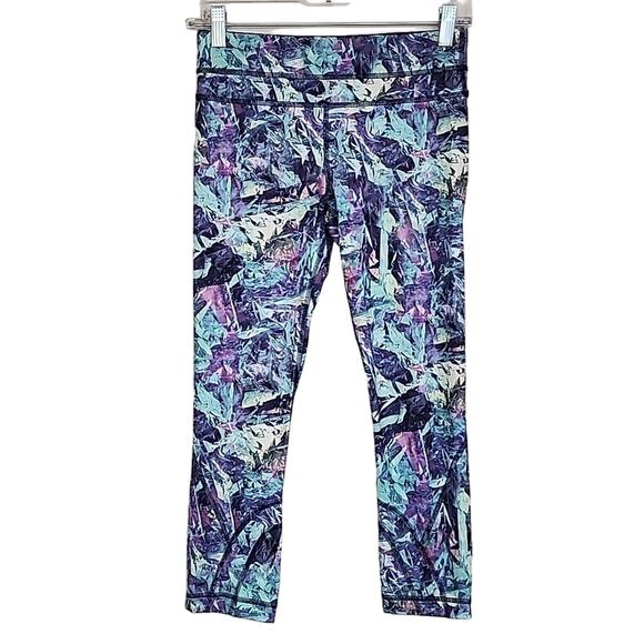 Lululemon Inspire Crop Leggings - Picture 2 of 7